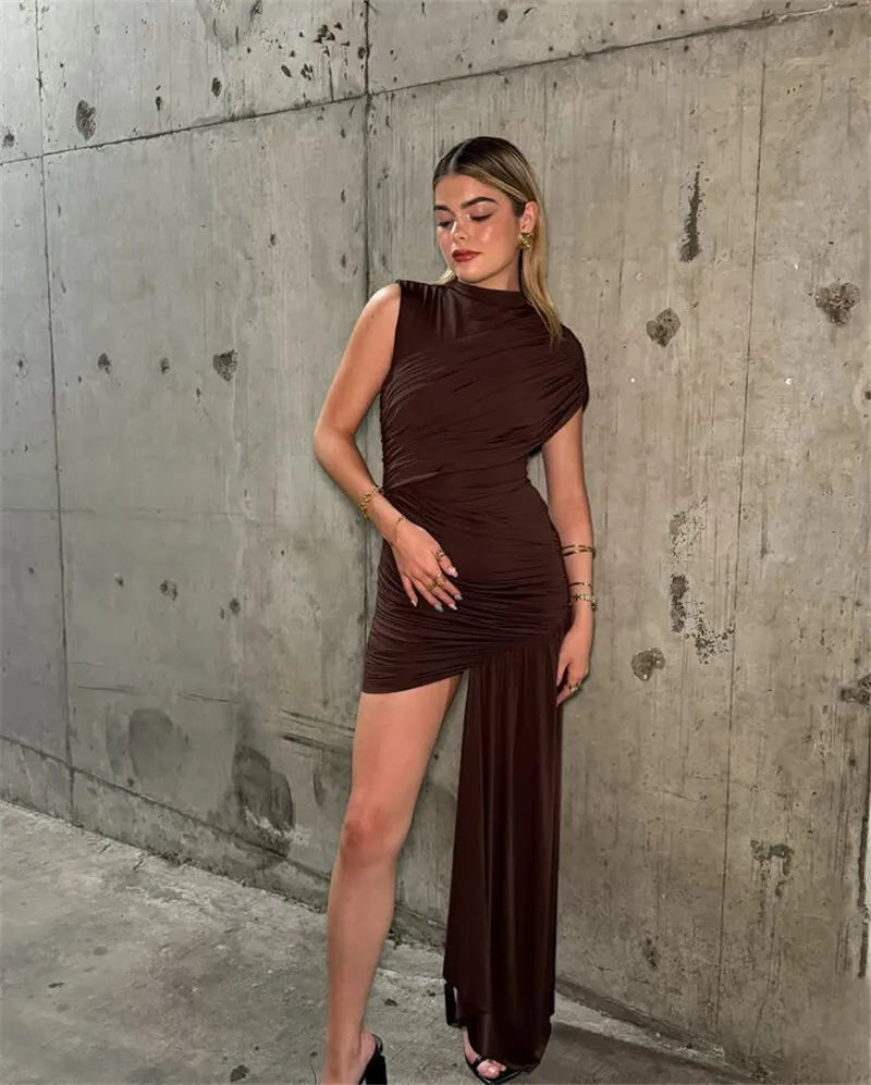 Mini dress with ruching and asymmetrical design decorated with a train - Jay