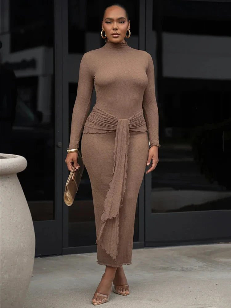 Maxi dress with ruching, tie decoration, and turtleneck collar - Halsey