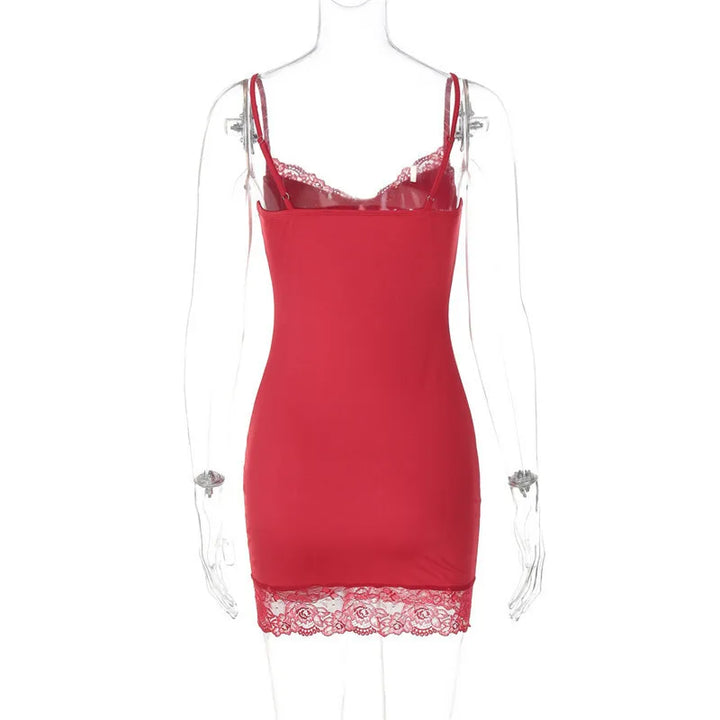 Fitted mini dress with lace decoration - Alice