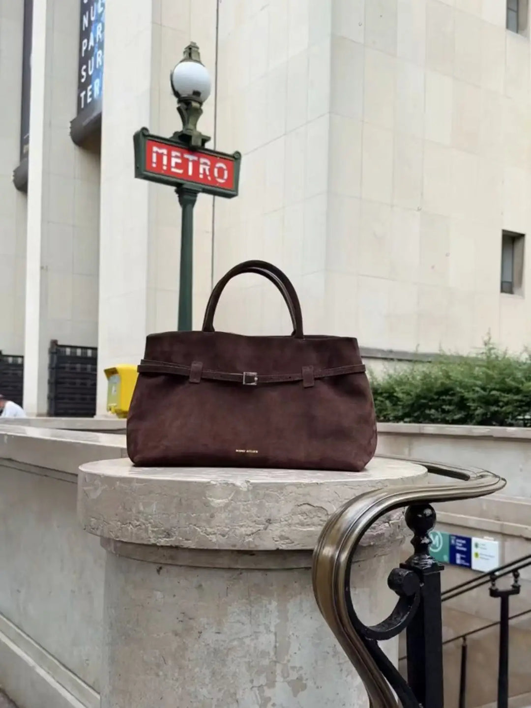 תיק זמש / עור בעיצוב יוקרתי