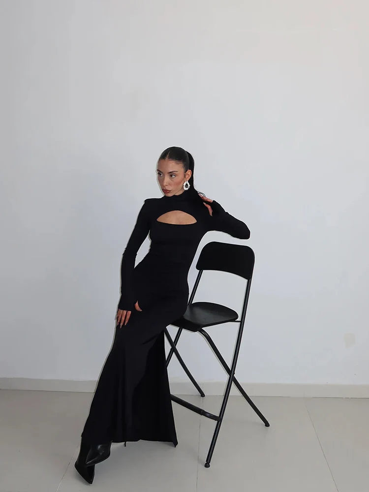 Elegant Maxi Dress with Slit Decoration and Turtleneck Collar - Eliana