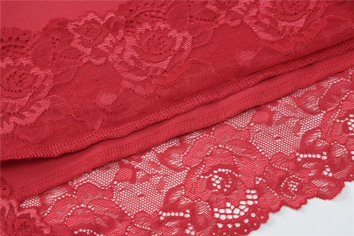 Fitted mini dress with lace decoration - Alice