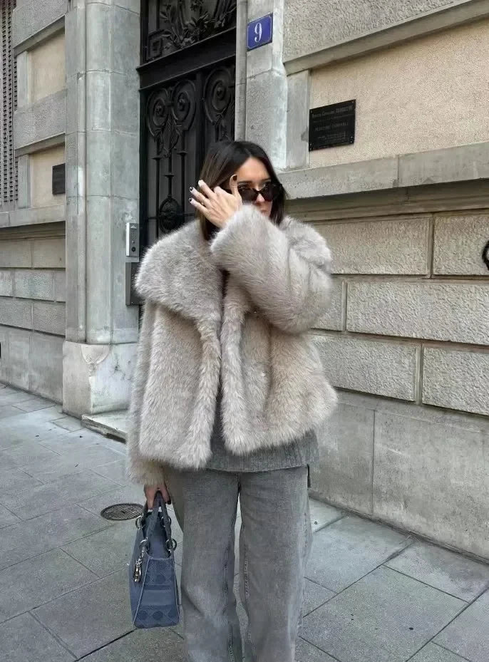 Fur Coat - Riri