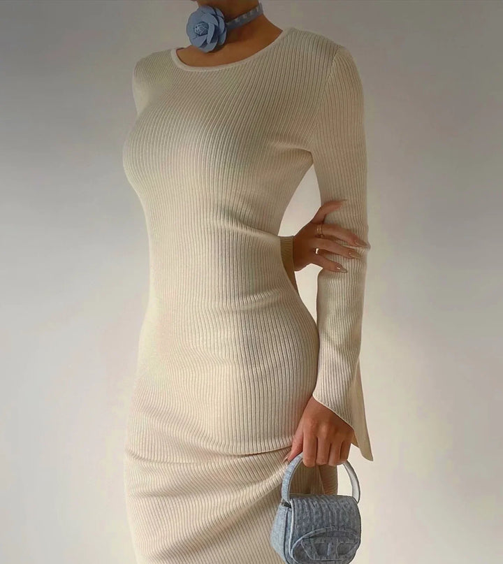 Maxi knitted dress with open back - Shariel
