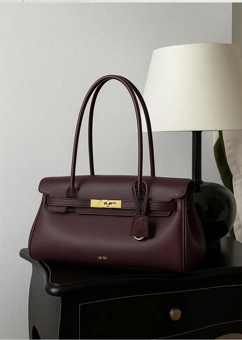 תיק עור בעיצוב יוקרתי