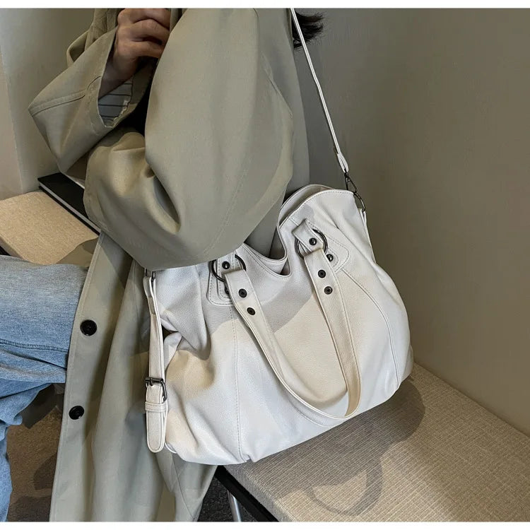 תיק דמוי עור בעיצוב רטרו