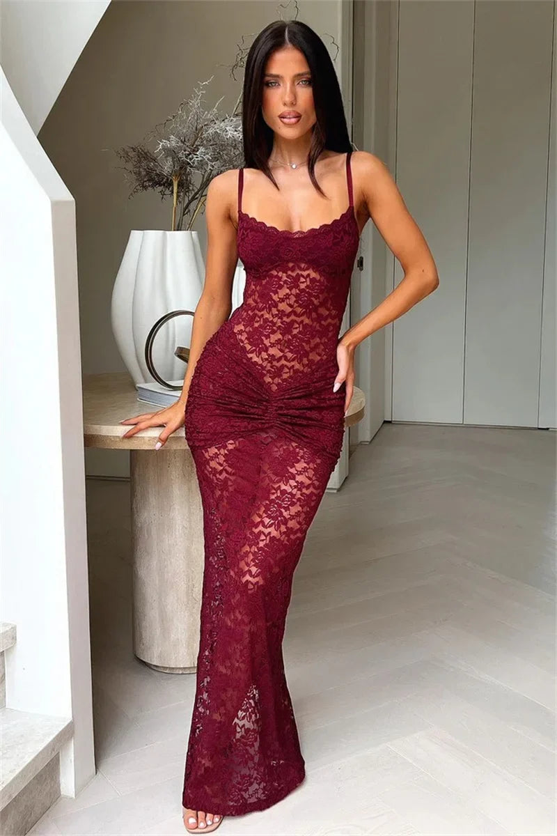 Lace maxi dress with a ruched design - NONA