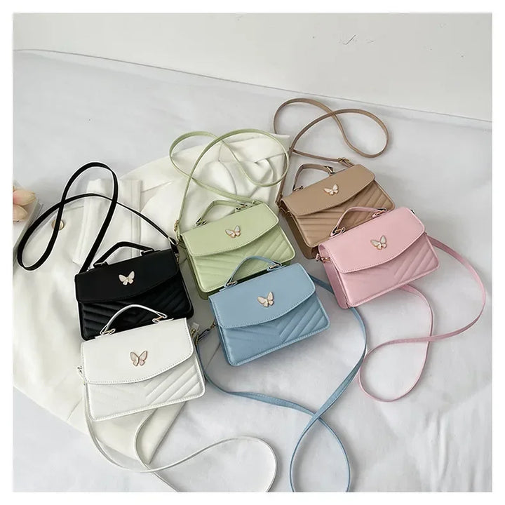 תיק דמוי עור בעיטור פרפר