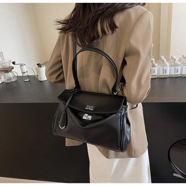 תיק עור סגירת אבזם