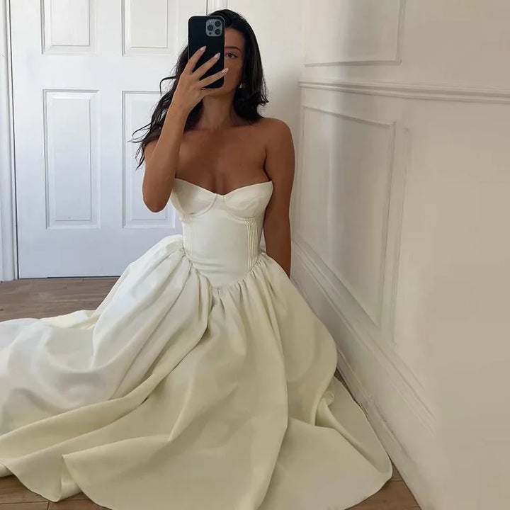 Strapless Midi Dress with A-Line and Elegant Design - Simone