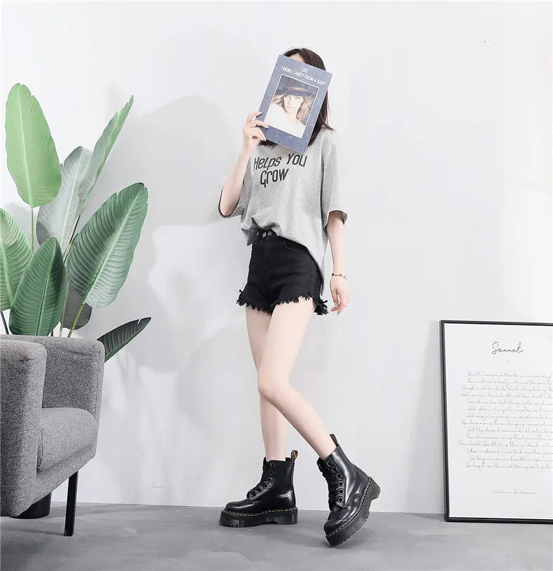Leather boots with satin laces - Winnie