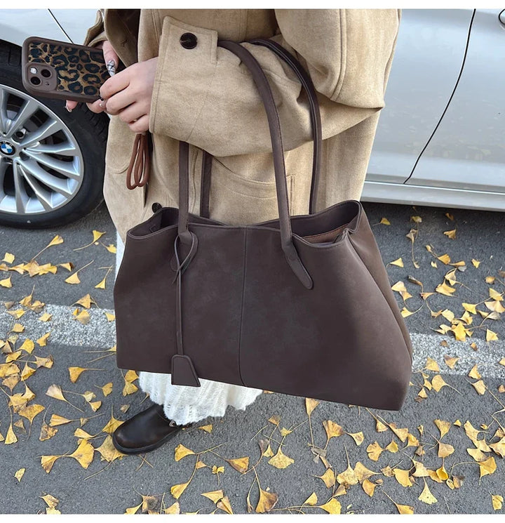 תיק זמש בעיצוב קלאסי