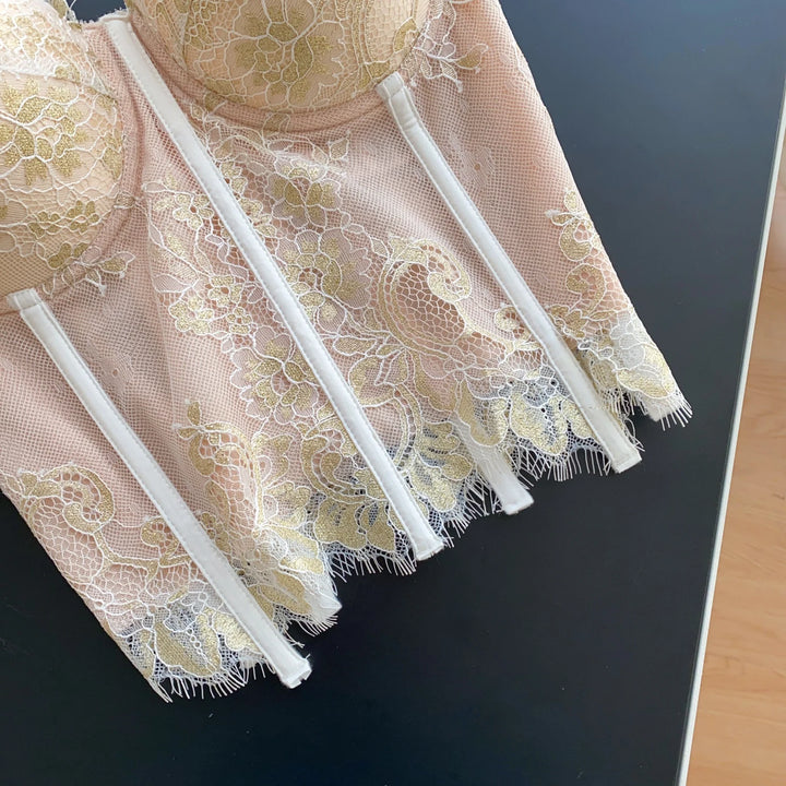 מחוך תחרה סגירת סיכות