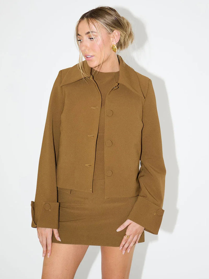 Two-piece tailored set: blazer and mini skirt - Moya