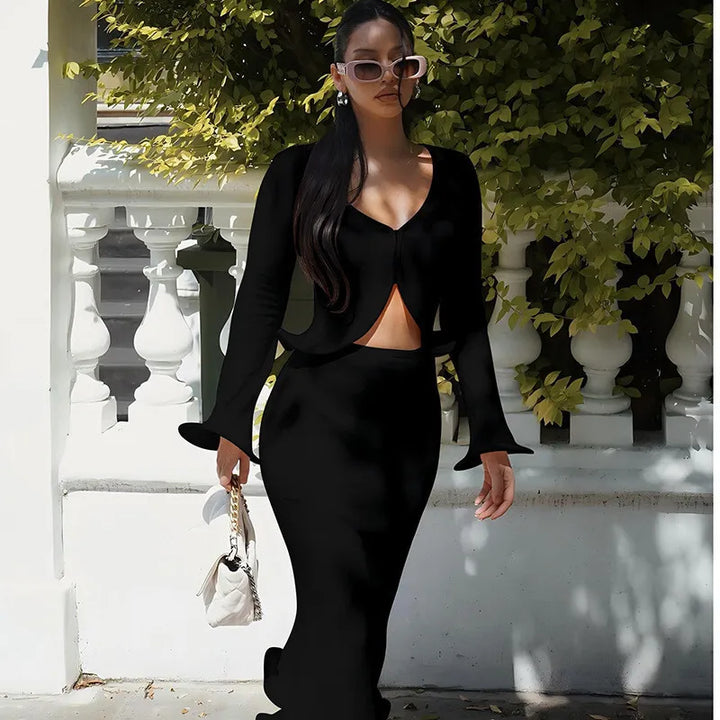 Knitted Two-Piece Set with Buttoned Top and Maxi Skirt - PARIS