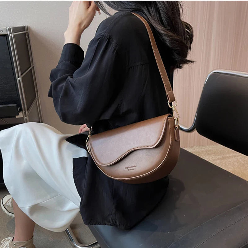 Faux leather bag with thick strap