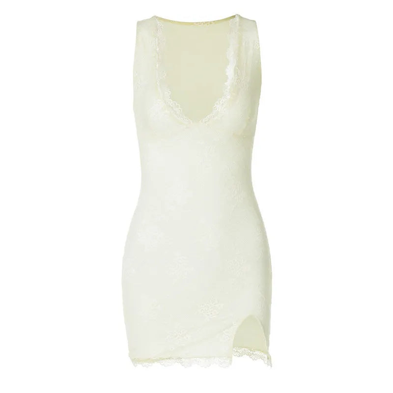 Fitted mini dress with lace, floral embroidery, and small slit - Neil
