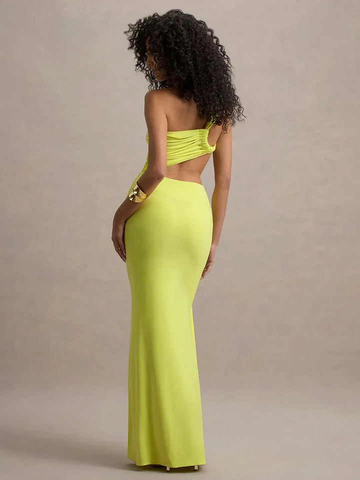Boho chic maxi dress with one shoulder and slit decorated with a train - Alexandria