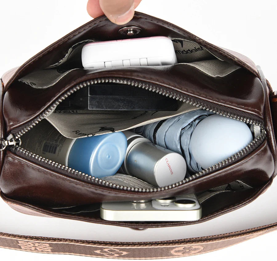 תיק דמוי עור בעיצוב רצועה