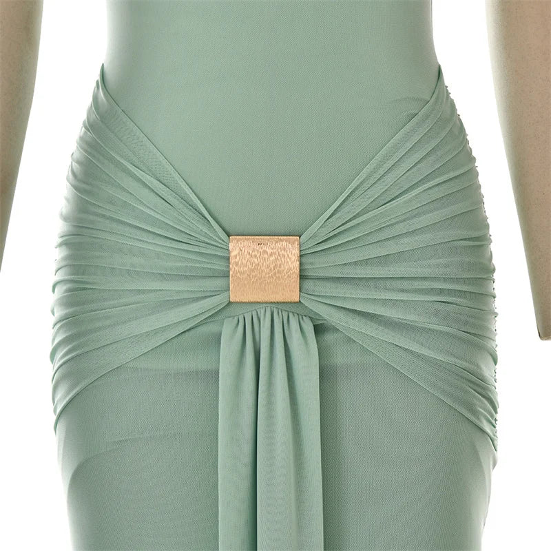 Maxi dress with a buckle design and open back - Tzahala