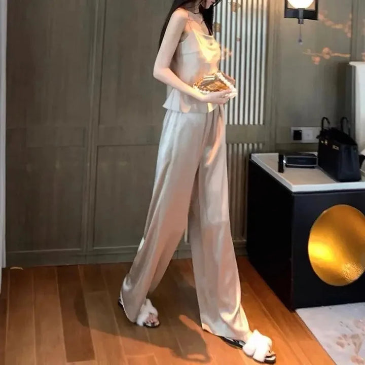 Loose fit satin pants
