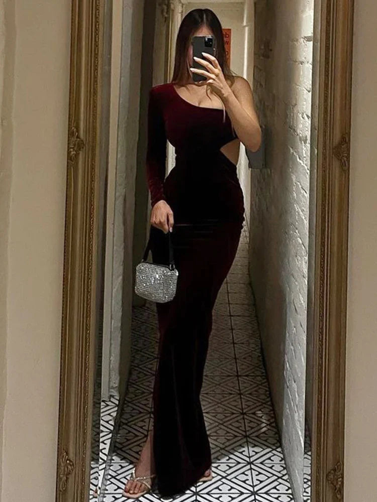 Velvet maxi dress with one sleeve and open back - Alina