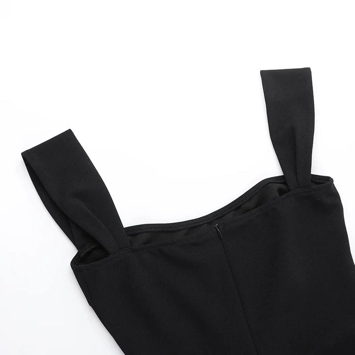Fitted Mini Dress with Elegant Belt Detail - Laura