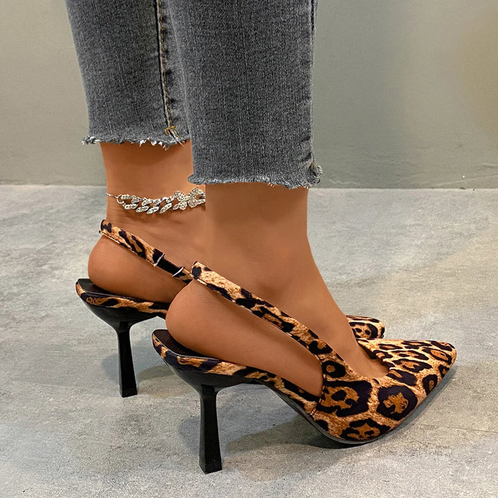 Pointed High Heels - Riri