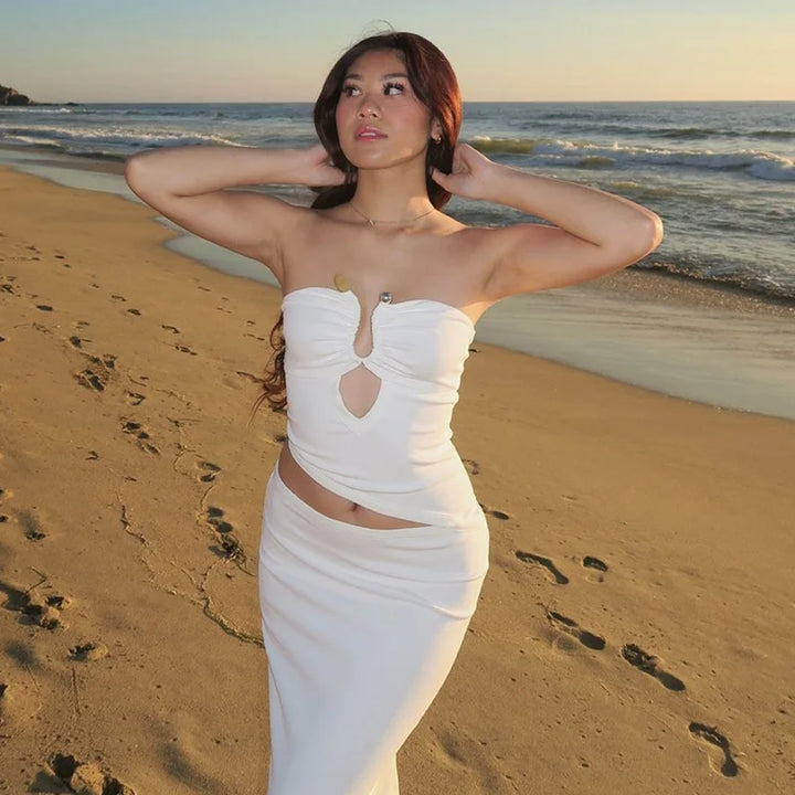Maxi strapless dress with cut style and buckle detail - Tai