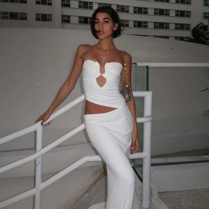 Maxi strapless dress with cut style and buckle detail - Tai