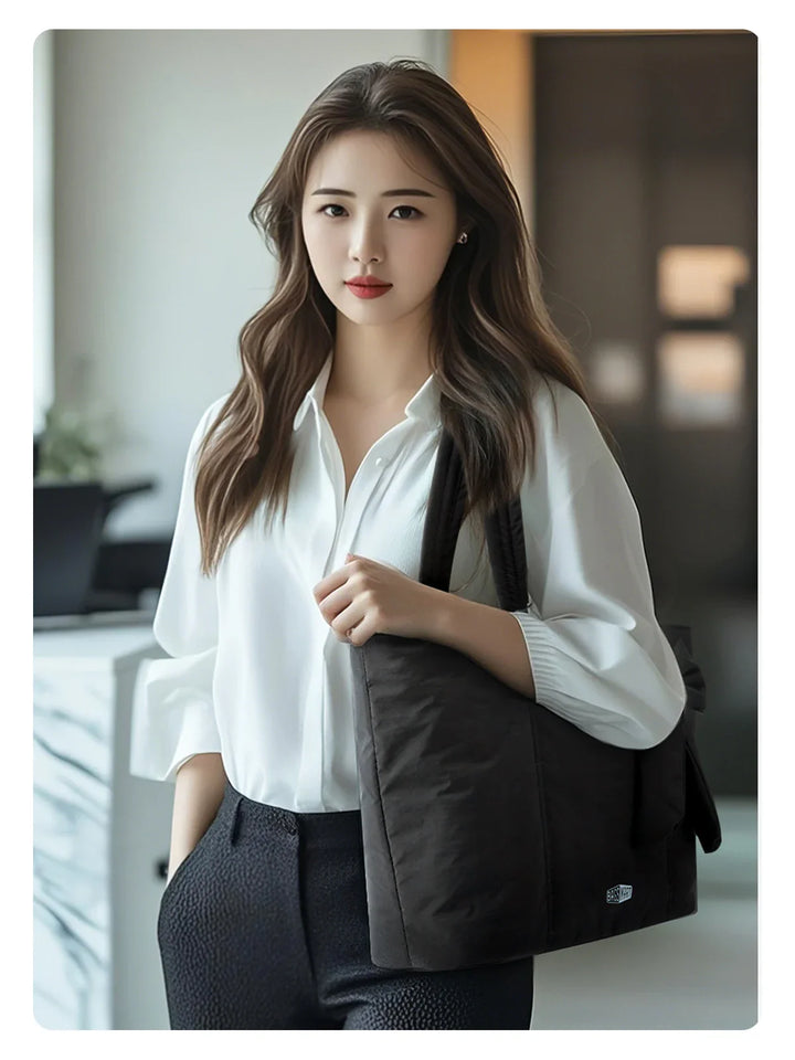 תיק מרופד תא אחסון גדול