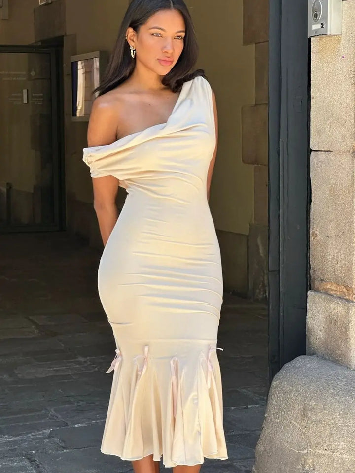 Mermaid Cut Midi Dress with Bow Decorations and Off-Shoulder Straps - Maren