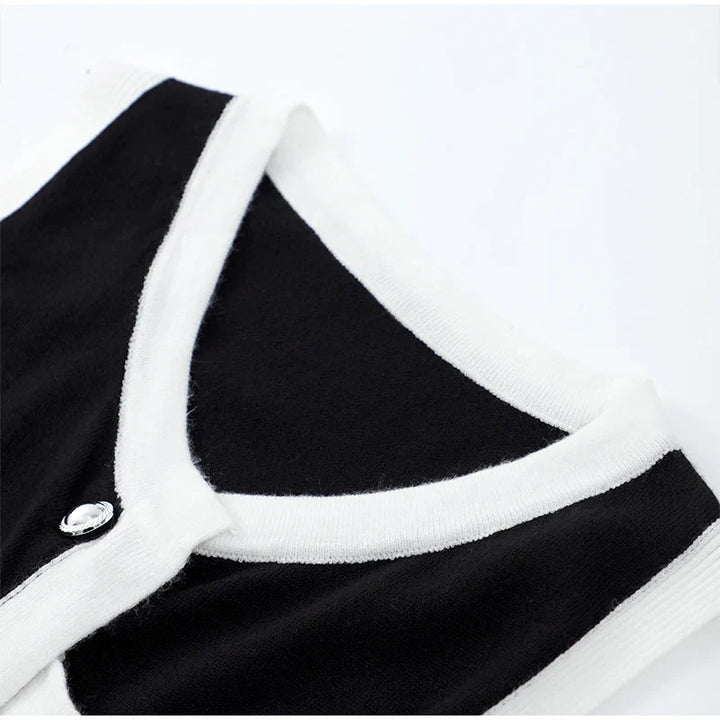 Knitted mini dress in a tailored style - Amor