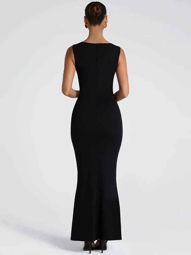 Fitted and Flattering Maxi Dress - Miller