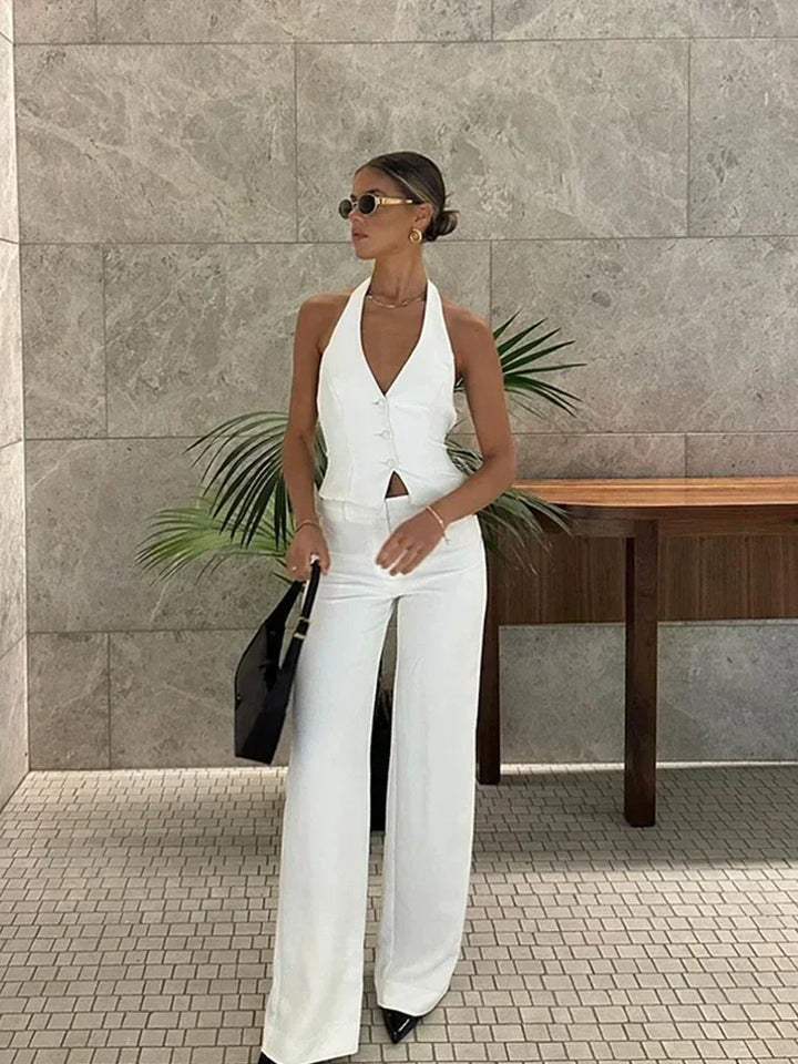 Tailored Two-Piece Suit with Pants and Buttoned Vest - Paula