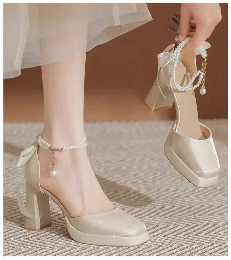 Velvet High Heels with Pearl and Bow Decoration - Vita