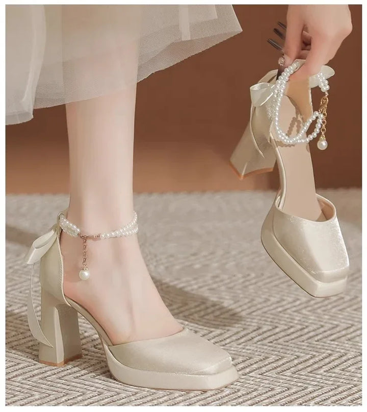 Velvet High Heels with Pearl and Bow Decoration - Vita