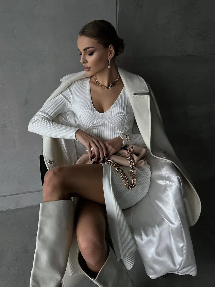 Knitted midi dress with slit - London