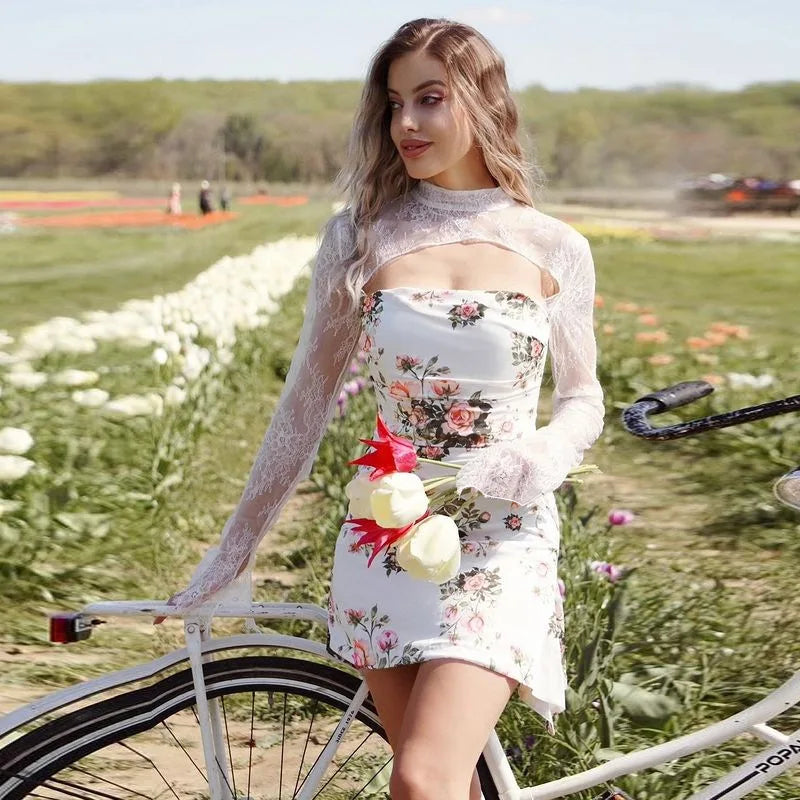 Floral mini dress with lace decoration - Sigal