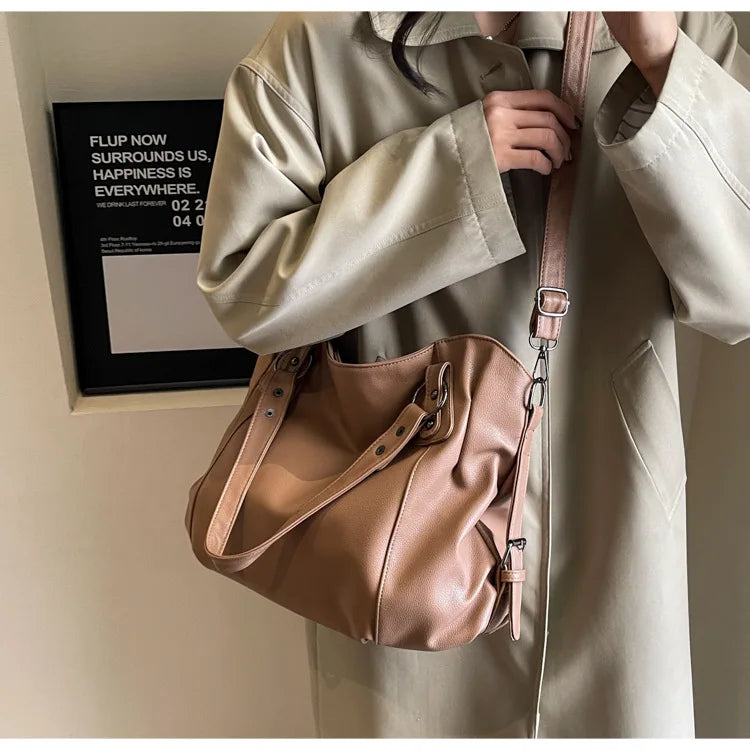 תיק דמוי עור בעיצוב רטרו