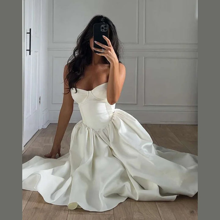 Strapless Midi Dress with A-Line and Elegant Design - Simone
