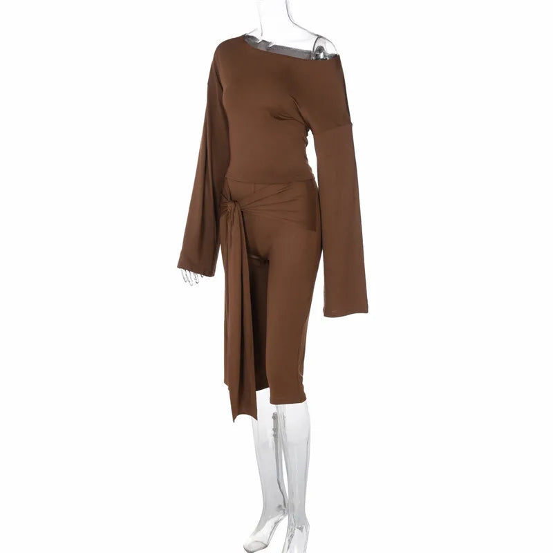 Two-piece set with three-quarter leggings with tie design and bell sleeve top - Candy