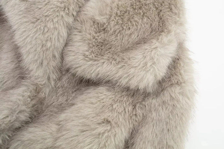 Fur Coat - Riri