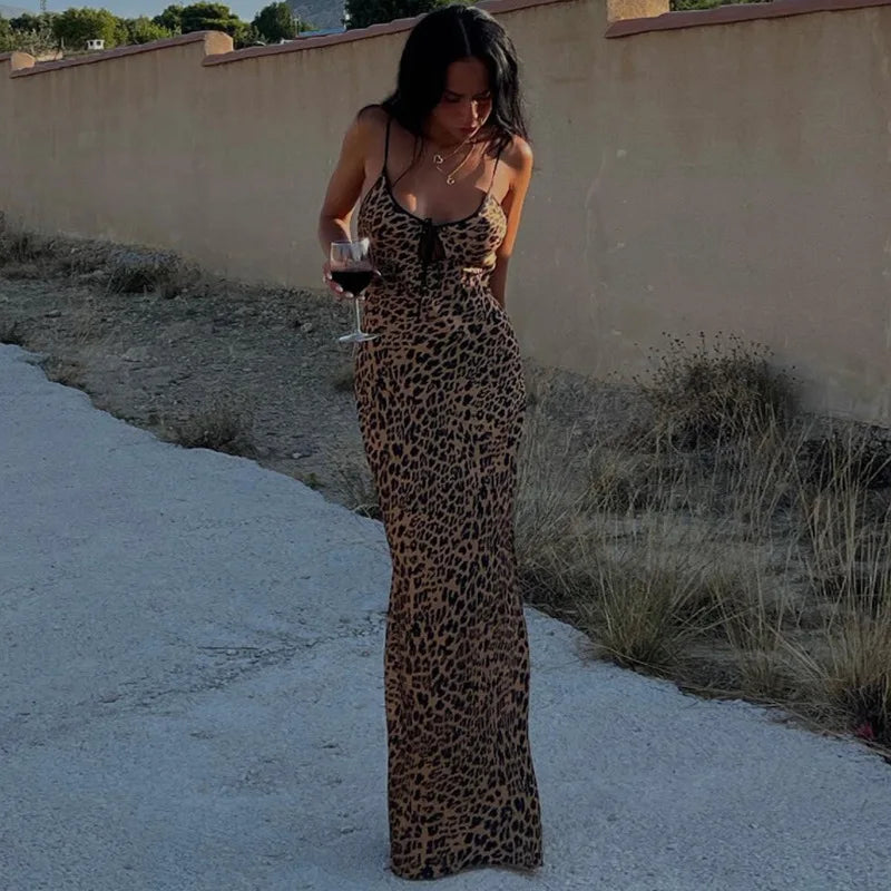 Elegant Maxi Dress with Leopard Print and Chest Tie - Reina