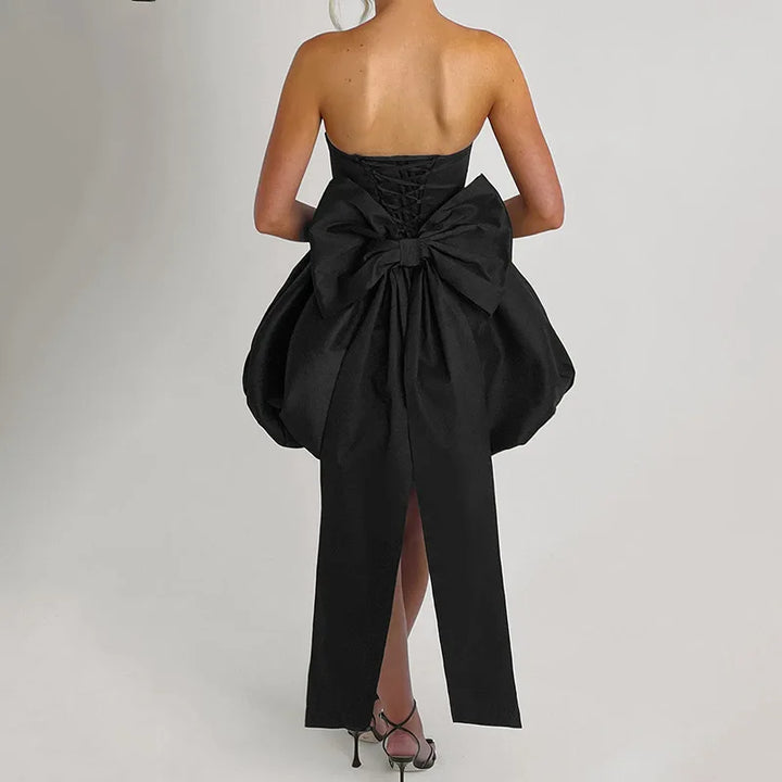 Strapless satin mini dress with balloon shape and bow decoration - Nina
