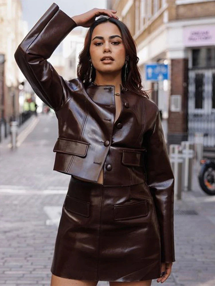 Two-piece set: mini skirt and leather blazer - Blake