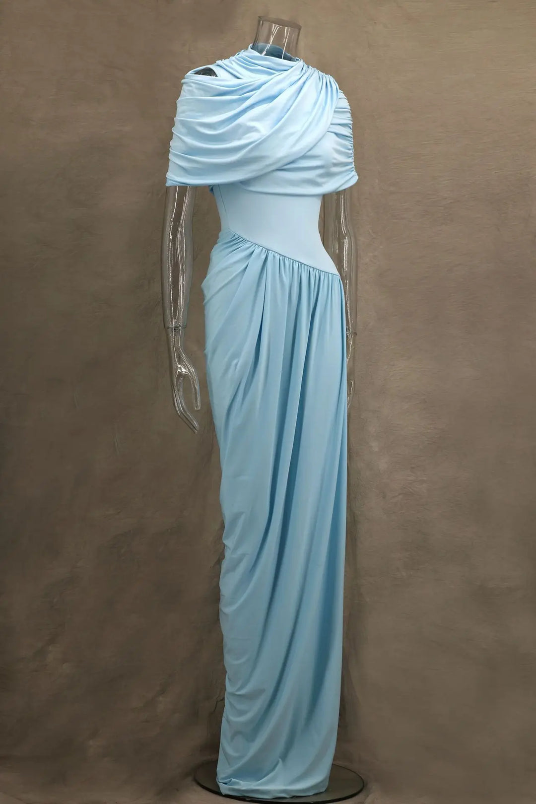 Luxurious Maxi Dress with Pleated Design - Amanda