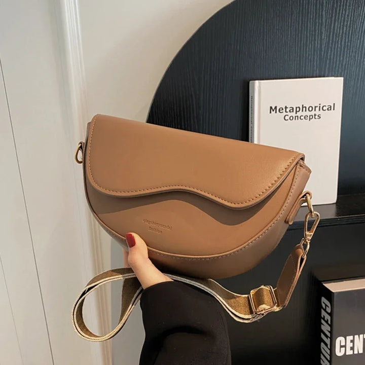 Faux leather bag with thick strap