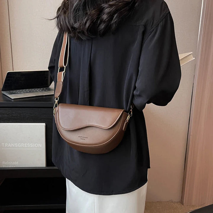 Faux leather bag with thick strap