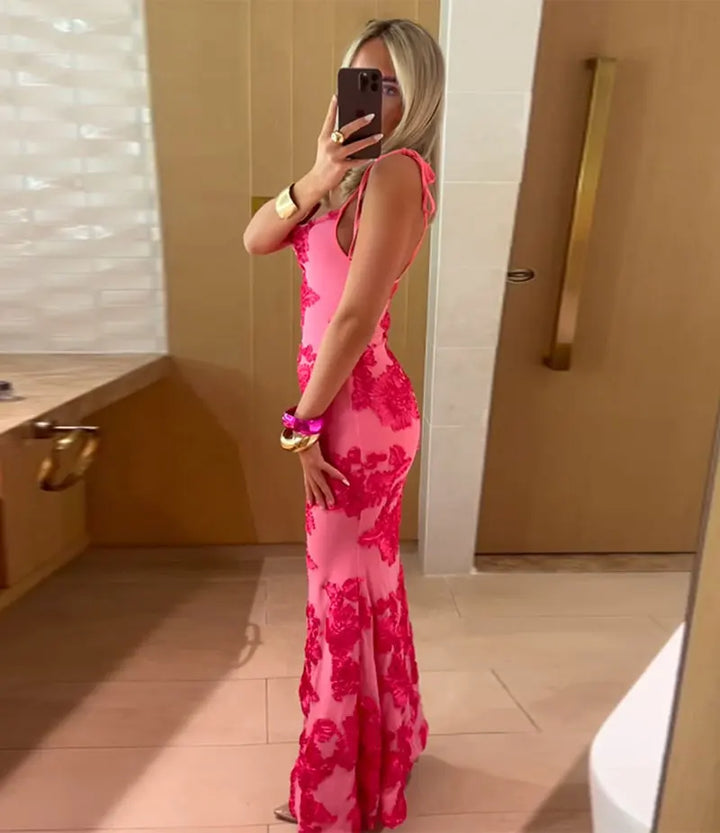 Maxi dress with tie straps decorated with floral embroidery - Michal